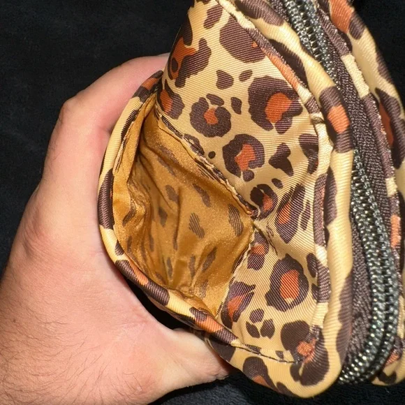 LUG Zip Around Sleeper Wallet Quilted Leopard Print NWOT 9” x 4” - Picture 7 of 8